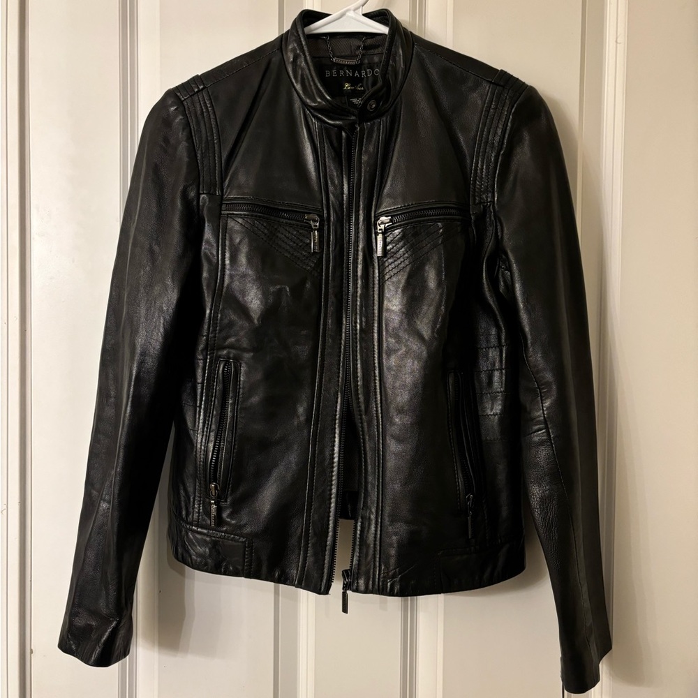 Bernardo genuine leather moto jacket black, medium petite.